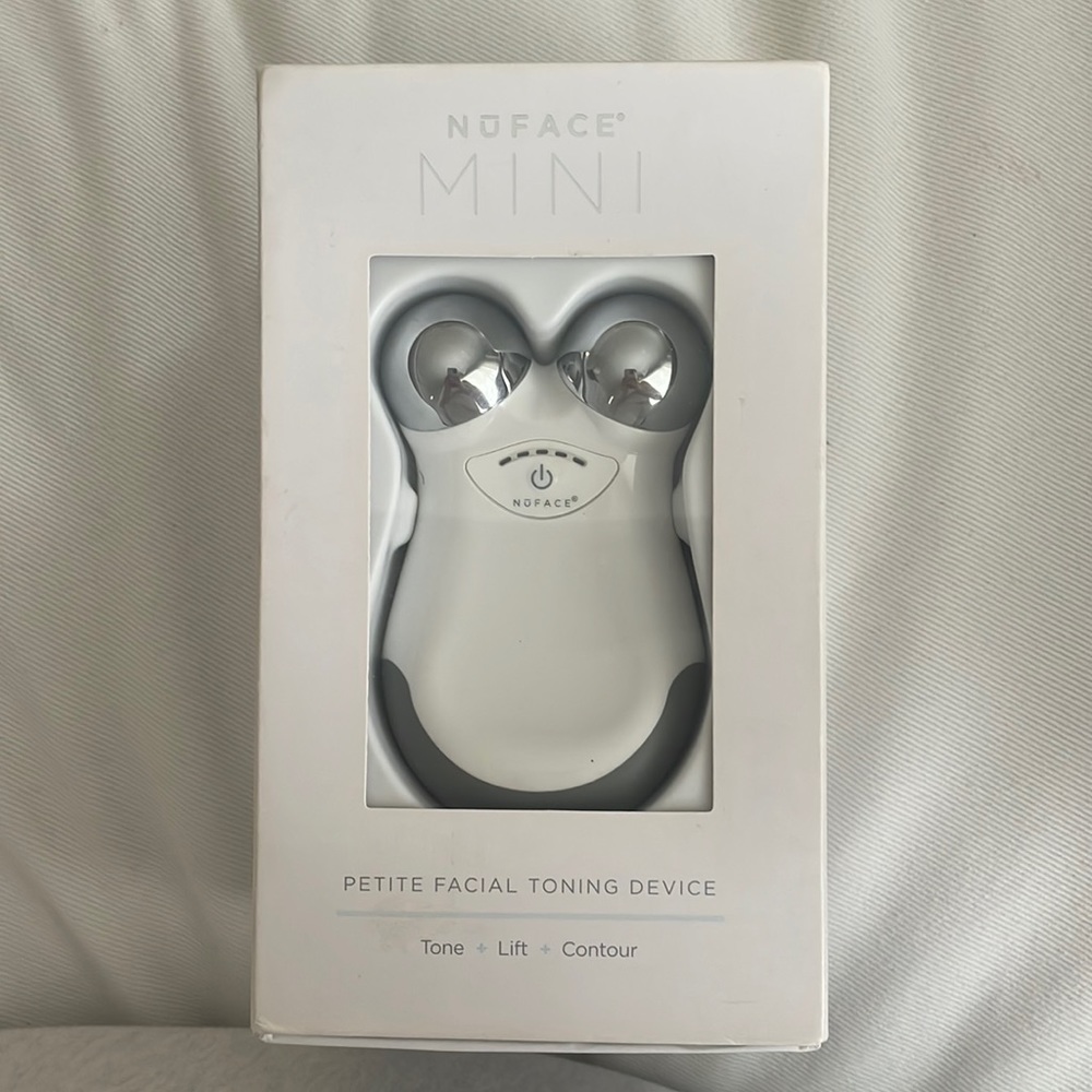 Nuface mini mint condition